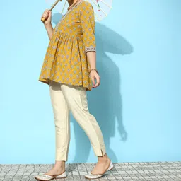 Libas Women Relaxed Solid Regular Fit Pleated Trousers-image-28