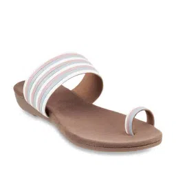 Mochi Women's White Toe Ring Wedges-image-23