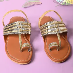 LIL PITAARA Lace Embellished  Kolhapuri Sandals - Tan-picture-45