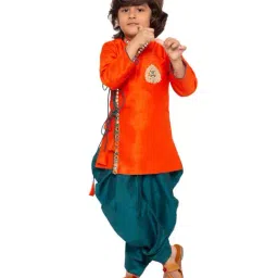 VASTRAMAY Kids Orange & Bottle Green Embroidered Kurta Set-image-98