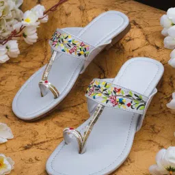 NR by Nidhi Rathi Women's Grey Toe Ring Sandals-image-21
