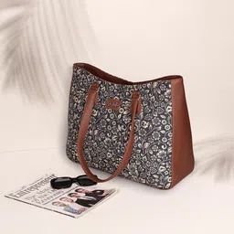 ZOUK Floral Printed Structured Tote Bag image 2