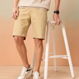 Mast & Harbour Men Conversational Printed Pure Cotton Chino Shorts-picture-28