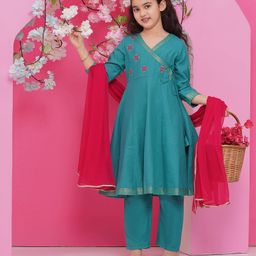 Bitiya By Bhama Cotton Woven Three Fourth Sleeves Floral Embroidered Gota Lace Embellished Anarkali Style Kurta & Pant With Dupatta Set - Green-picture-13