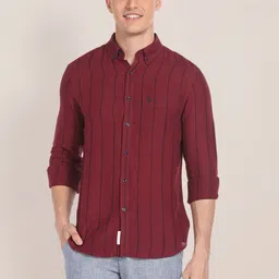 U.S. Polo Assn. Men Slim Fit Button-Down Collar Vertical Striped Linen Casual Shirt-image-33
