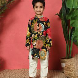READIPRINT Cotton Full Sleeves Floral Printed Kurta Pyjama Set - Black-picture-18