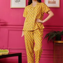 Clovia Women Floral Print Night suit-picture-45