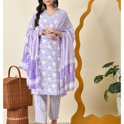 DORIYA Women Floral Printed Regular Kurta with Trousers & With Dupatta-35