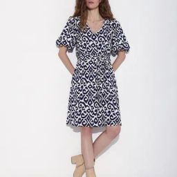 Vero Moda White & Navy Printed Fit & Flare Dress-image-40