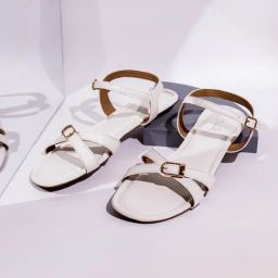 Inc.5 Women's White Cross Strap Sadals-picture-1