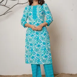 VEDANA Women Floral Printed Regular Pure Cotton Kurta with Trousers-image-1