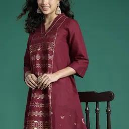 Sangria Ethnic Motifs Printed Gotta Patti Kurta-picture-4