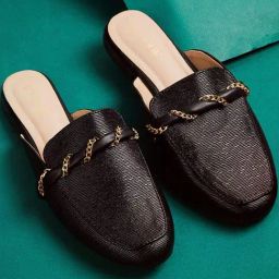 Code by Lifestyle Women's Black Mule Shoes-image-15
