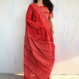 Chidiyaa Red Block Printed Cotton Mulmul Saree - Butterfly Girls image 2