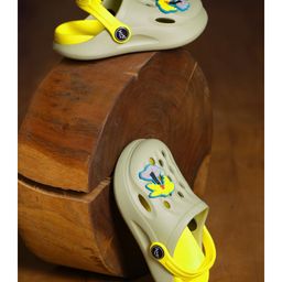 KATS Coconut Tree Applique Charm Detailed Perforated Clogs - Green & Yellow-image-2