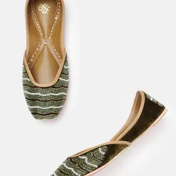 House of Pataudi Women Ethnic Embellished Mojaris-12