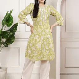 Nayam By Lakshita Floral Printed A-Line Kurta With Trousers-19
