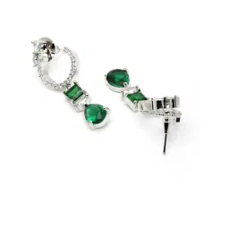 Karatcart Green Drop Earrings for Women image 5