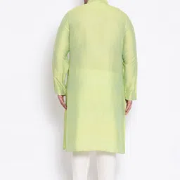 KISAH PLUS Men Green & Cream-Coloured Solid Kurta with Pyjamas image 4