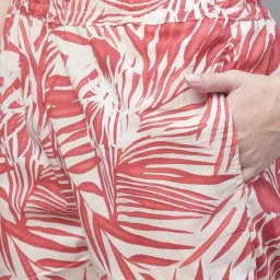 TAG 7 White & Red Printed Top & Pant With Shrug Set image 5