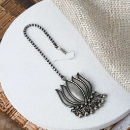 Teejh Aashka Silver Oxidized MaangTikka for Women-image-11