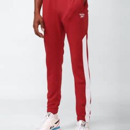 Reebok Red Cotton Relaxed Fit Printed Joggers-image-67
