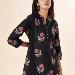 Akkriti by Pantaloons Black Cotton Printed Tunic-image-19