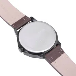 Fastrack Men Leather Straps Analogue Multi Function Watch 3303NL01 image 5