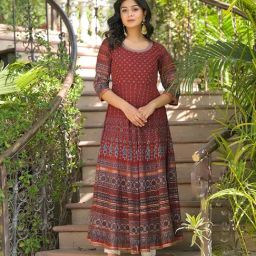 Juniper Maroon Printed 3/4th sleeve Kurta-image-9