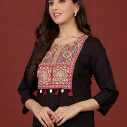 Varanga Women Printed Indie Prints Kurta-36