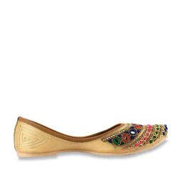 Desi Colour Women's Golden Ethnic Juttis-image-14