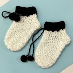 Little Peas Crochet Detailed Handmade Contrast Border Woollen Socks - White & Black-image-35