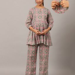 Ikk Kudi by Seerat Cotton Woven Three Fourth Sleeves Floral Printed Peplum Top With Zipper Nursing Access & Pant Set - Green-image-52