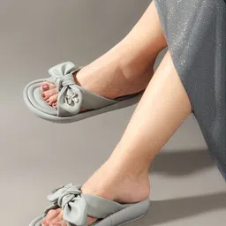 JUMPLITE Women Bow Detailed Open Toe Flats-13