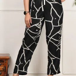 Style Shoes Printed Mid-Rise Lounge Pants-image-13