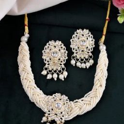 VOJ White Kundan with Pearl Studded Necklace, Earring & Maangtikka Set-image-50