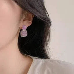 VAGHBHATT Square Studs Earrings image 5