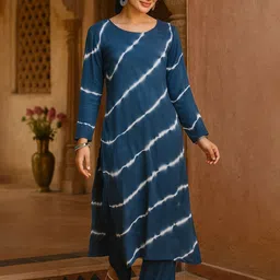 Maaesa Women Striped Regular Kurta with Palazzos-picture-15