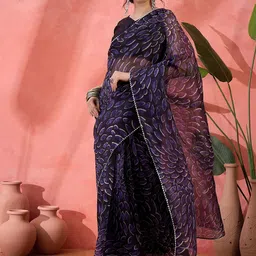 Sangria Abstract Printed Zari Organza Saree-image-17