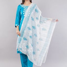 JIDI FASHION Women Floral Embroidered Regular Kurta with Trousers & Dupatta-24