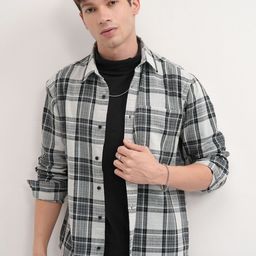 HIGHLANDER Men Spread Collar Tartan Checked Cotton Casual Shirt-picture-4