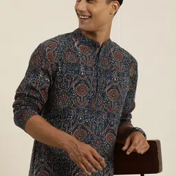 Taavi Men Ajrakh Ethnic Motifs Printed Pure Cotton Kurta With Trousers-image-24