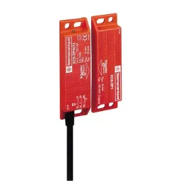 TELEMECANIQUE SENSORS Safety Interlock Switches SAFETY INTERLOCK SW, DPST/SPST, 24VDC, XCSDMP70010-82