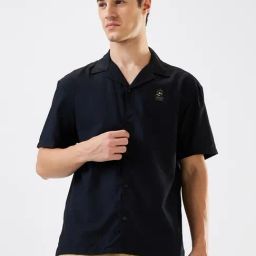 Spykar Men Black Relaxed Fit Solid Half Sleeve Casual Shirt-image-130