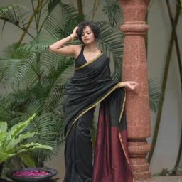 Suta Black Cotton Blend Sarees-image-1