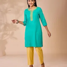 Daali Green Cotton Regular Fit Embroidered Kurta-picture-13