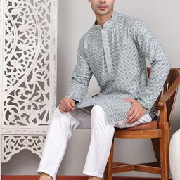 Jompers Men Embroidered Regular Sequinned Kurta with Pyjamas-2