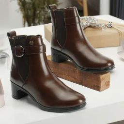 Elle Women's Brown Chelsea Boots-image-39