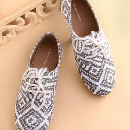 Earthy Touch Ethnic Ikat Print Shoe With Lace Closure - Black White-image-3