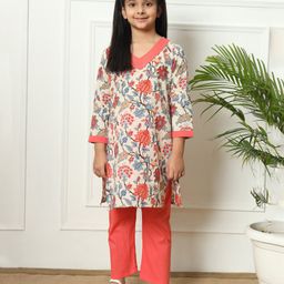 READIPRINT Three Fourth Sleeves Floral Printed Coordinating Kurta & Pyjama Set - Peach-picture-2